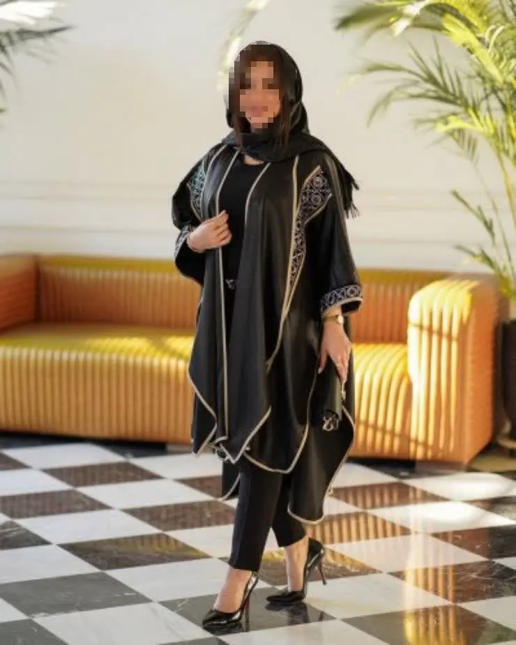 🌻مانتو مزونی مدل آیسان
