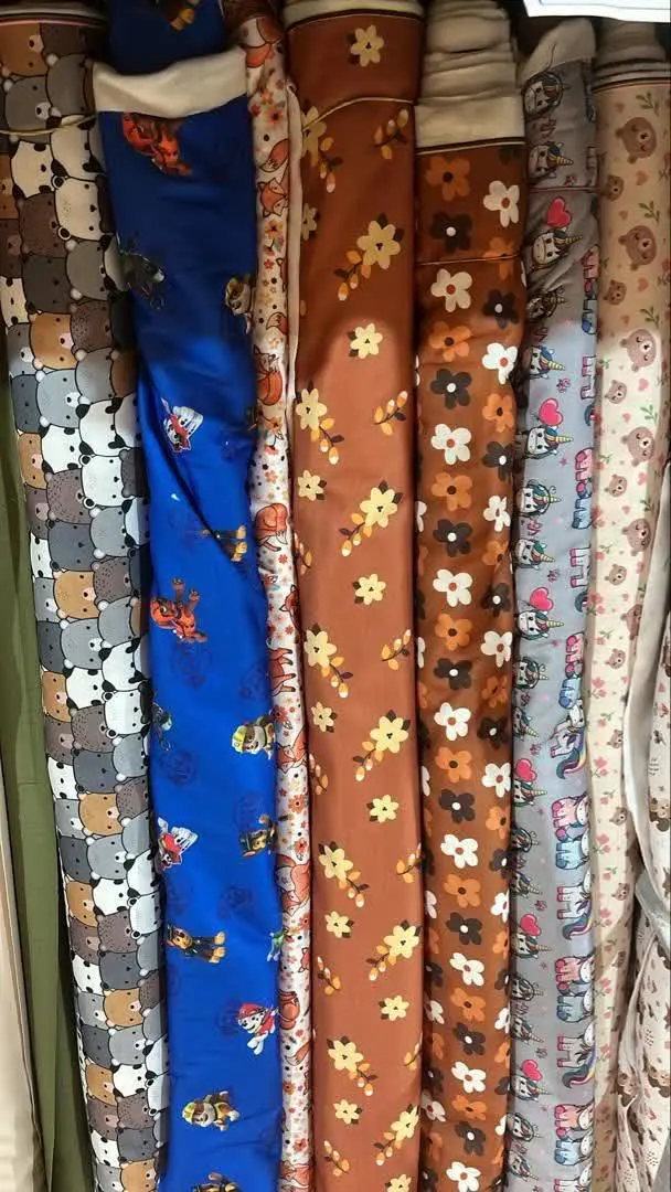 موجودی دورش طرحدار 😍😍
