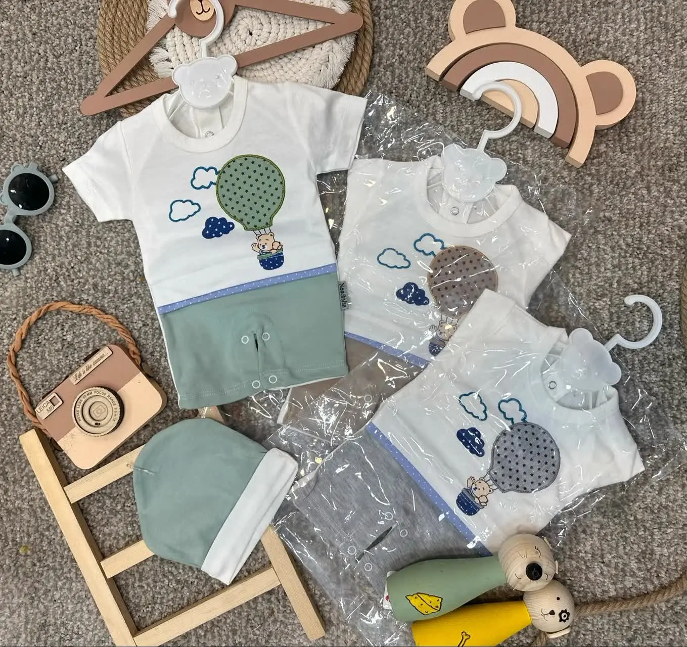 👫رامپر نوزادی گلدوزی بالن و خرس✅
