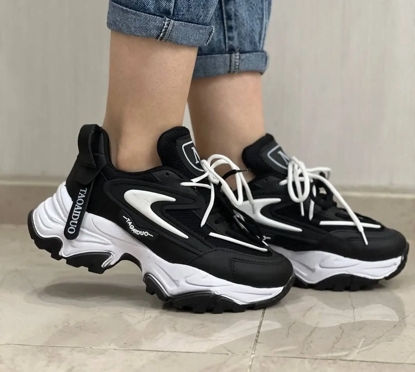 💠رنگ بندی: سفید - مشکی سفید...