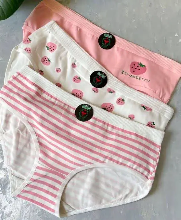 خانومی بی سرو صدا😍✨
