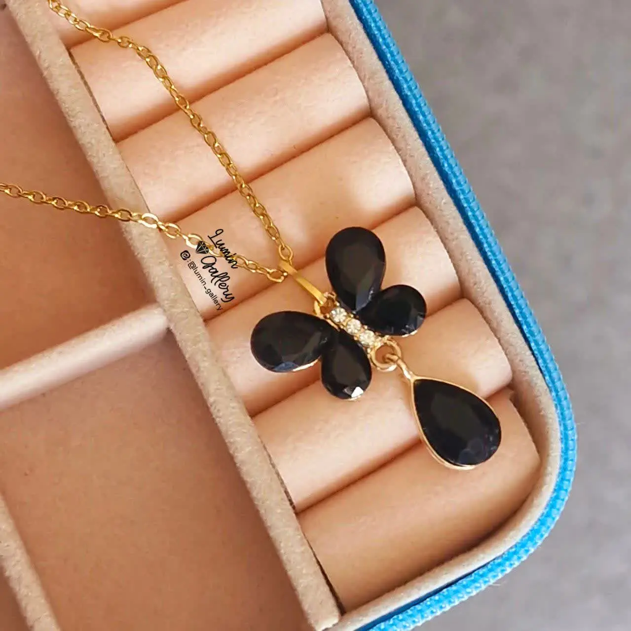 اصلا زیبا‌تر این جای دیگه دیدی🥺😊
