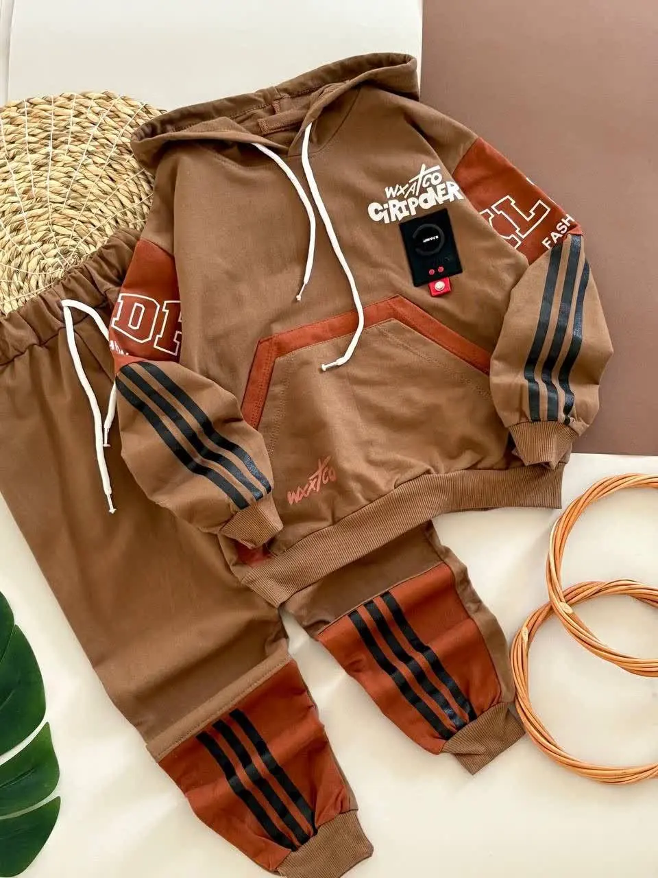 هودی شلوار خفن تر از این ند...