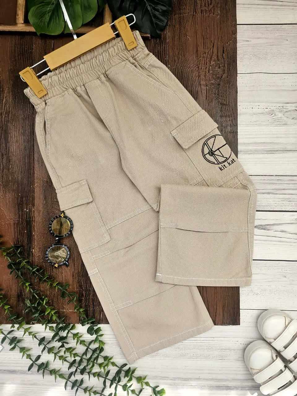 شلوار کارگو اسپرت گلدوزی
