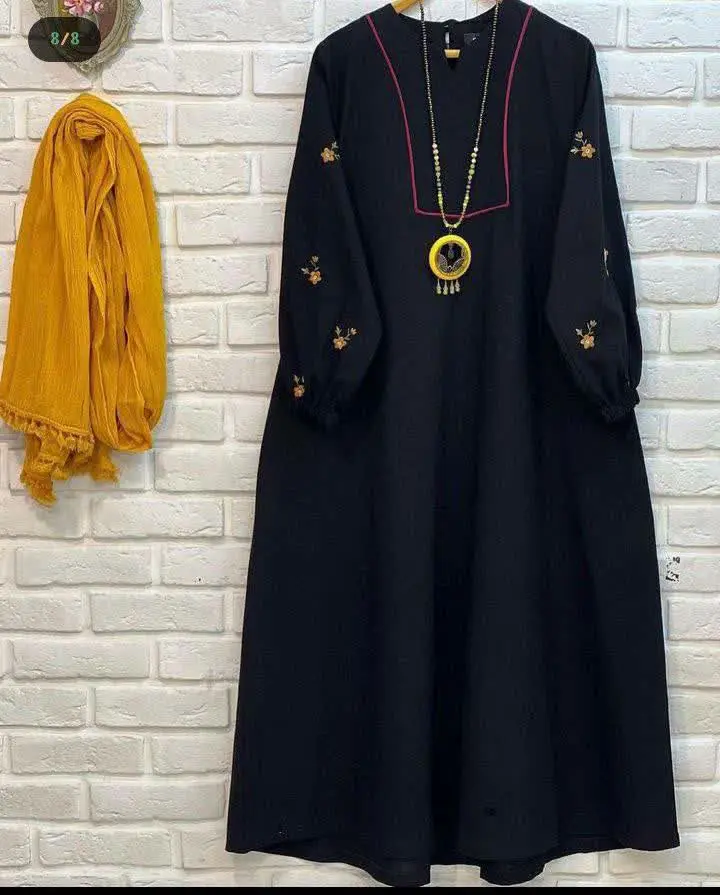 آستین گلدوزی
