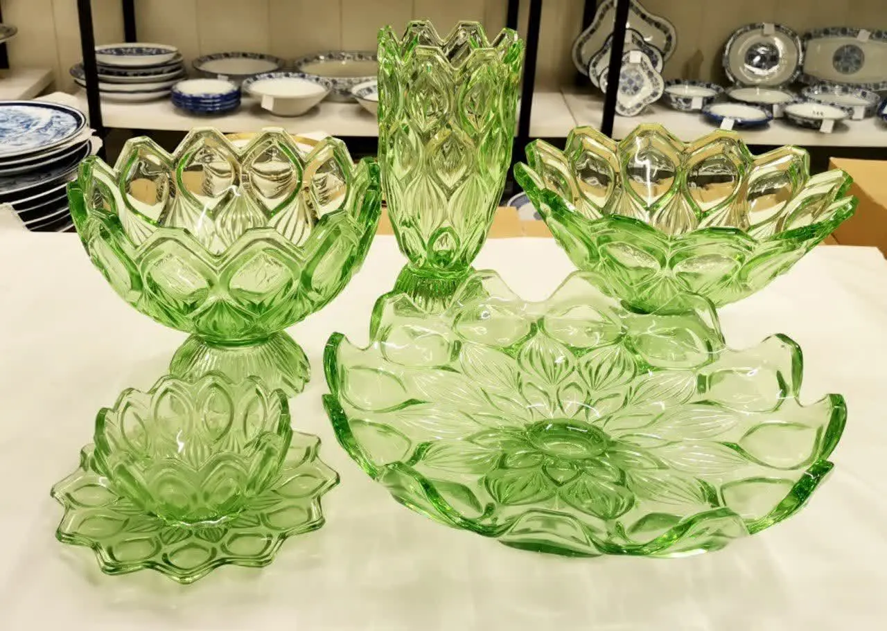 سرویس ۱۶پارچه چشم گاوی سبز