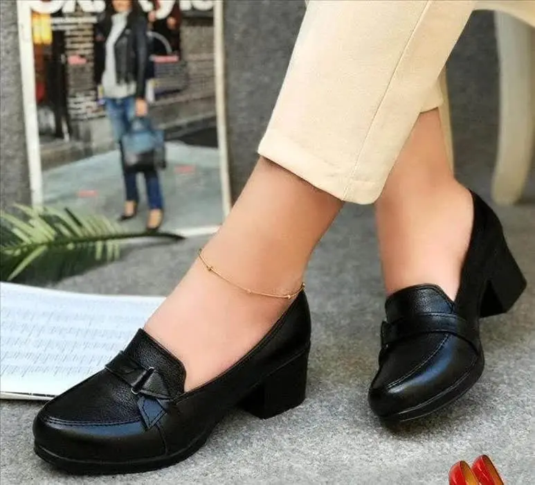 🏆کفش پاشنه دار زنانه مدل Yasi
