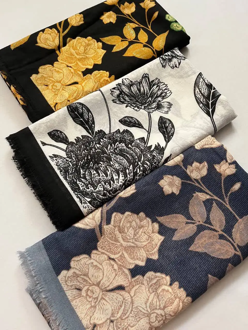 روسری نخ پنبه سیا اسکارف 
