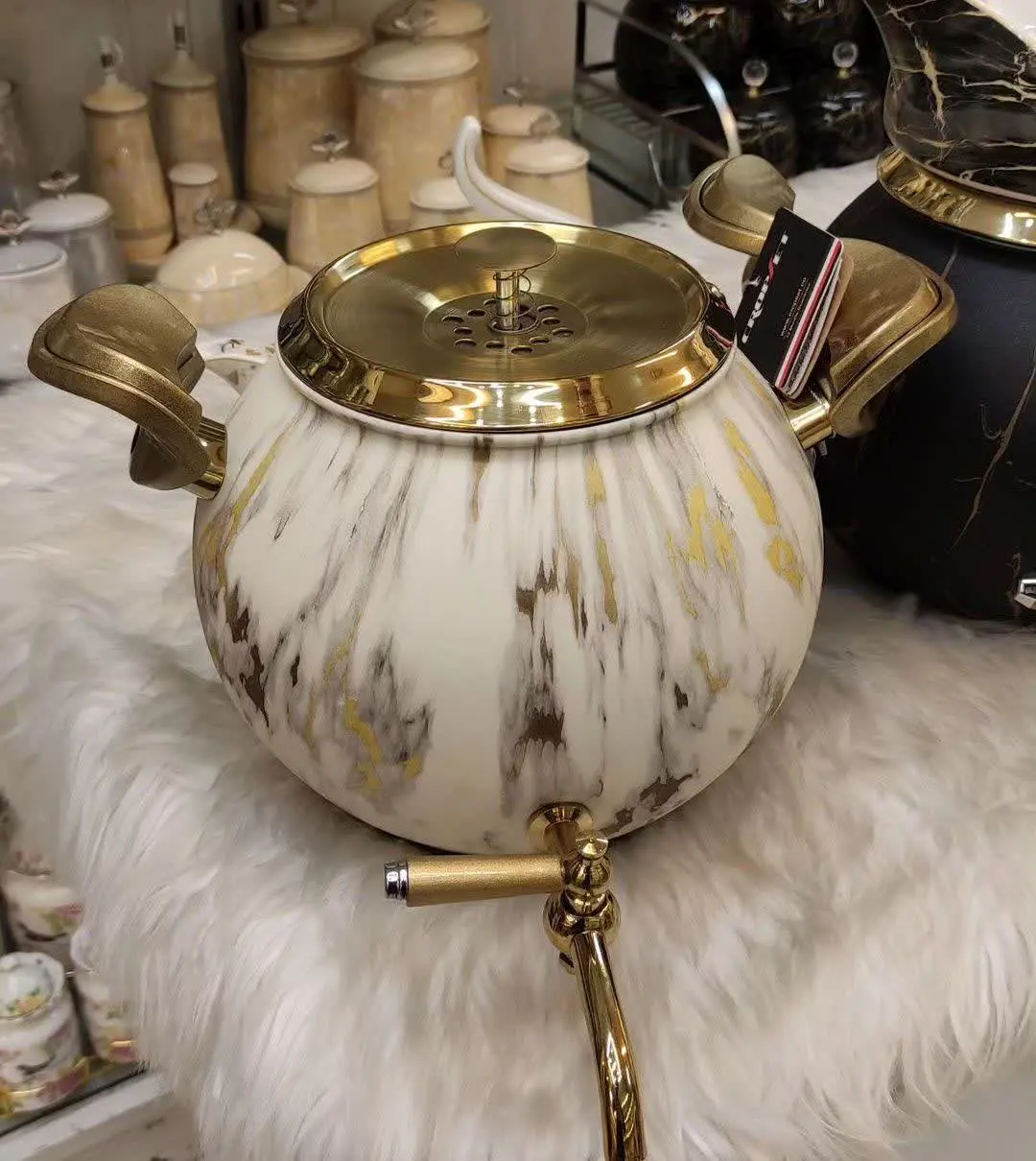 📌کتری قوری ماربل گروپ ست 😍👆
