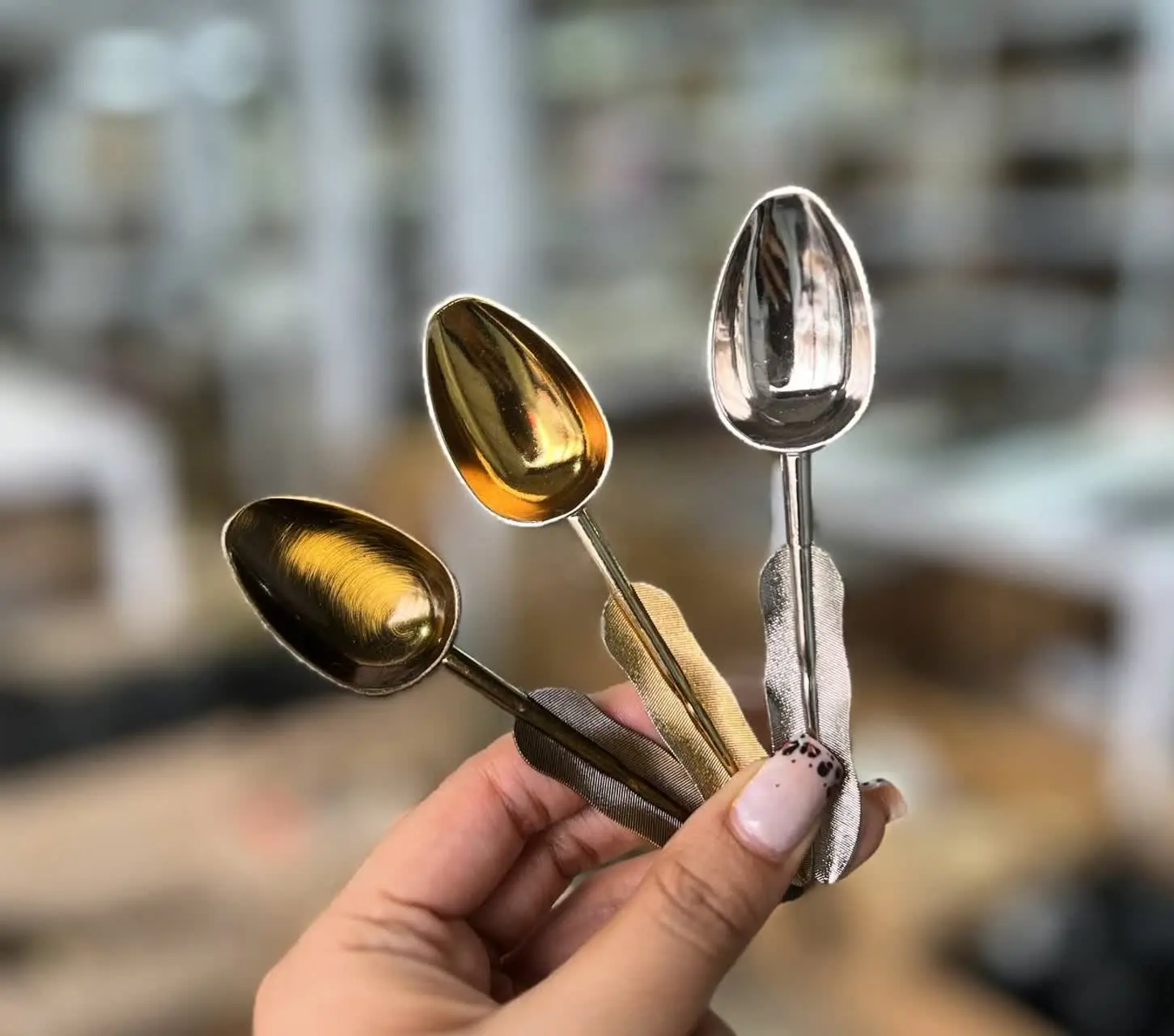 خودم برا قوطی چای برداشتم خ...