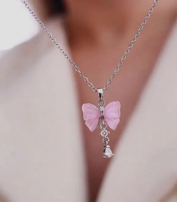 - گردنبند پاپیون جواهری