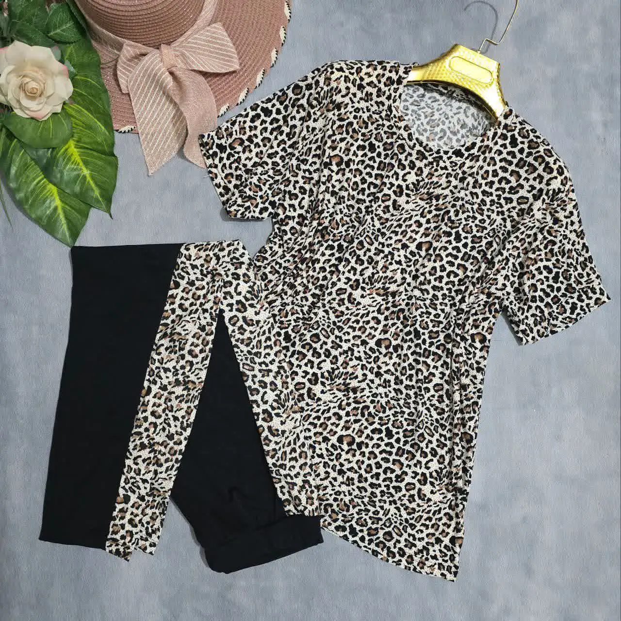 👚نام: تیشرت ساپورت قواره دار پلنگی روشن
