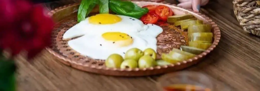 سینی‌های گرد قرمز😍
