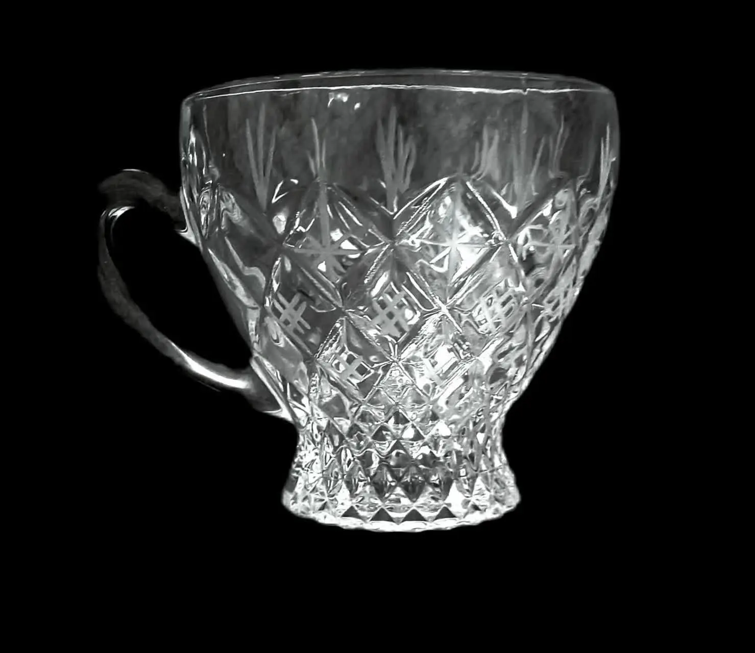 فنجون خشتی تراشدار 
