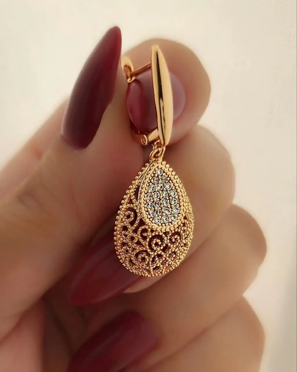 نیمست نگین دار طرح طلا از ب...