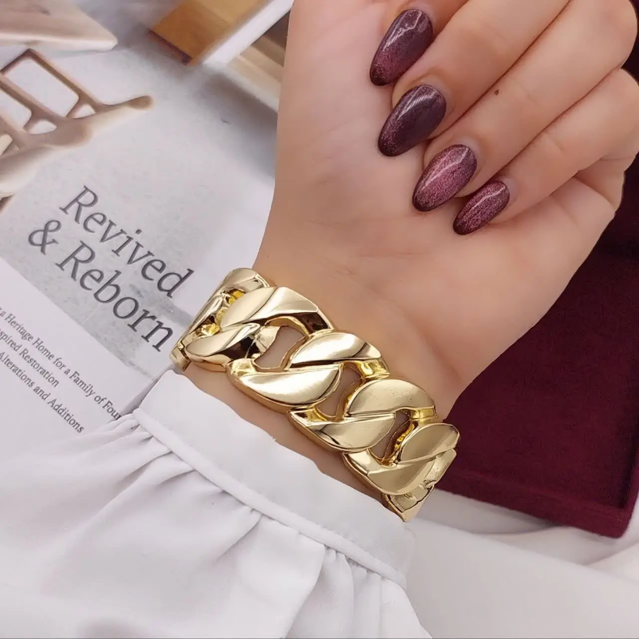 این تکه ی ناز کارتیر رو ببی...