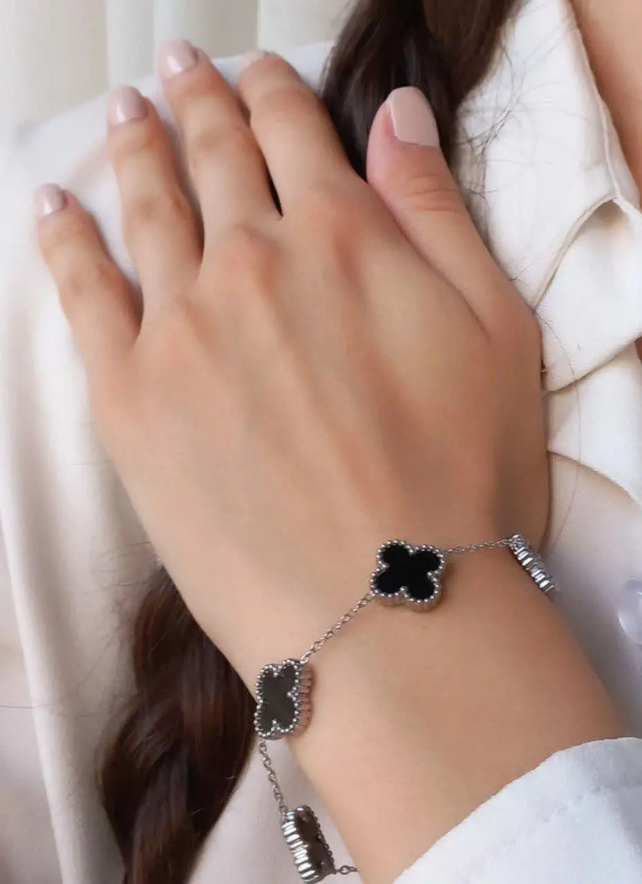 دستبند ونکلیف همون طرح ترند...