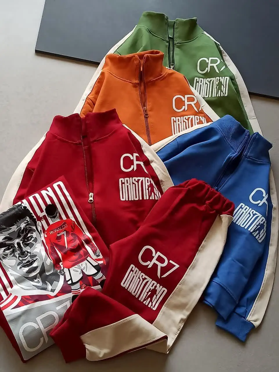 💎 نام: ست هودی شلوار رونالدو