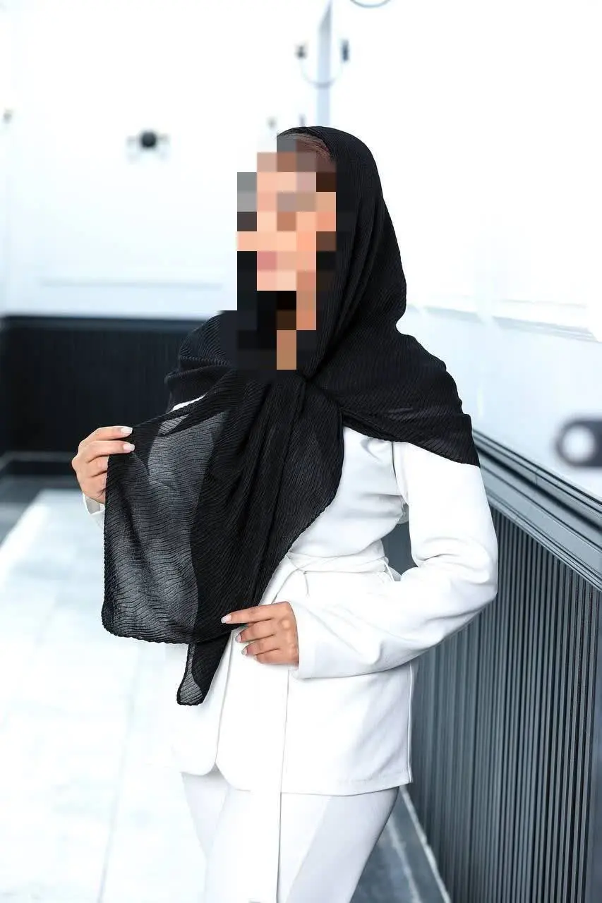 ✨روسری پلیسه مشکی