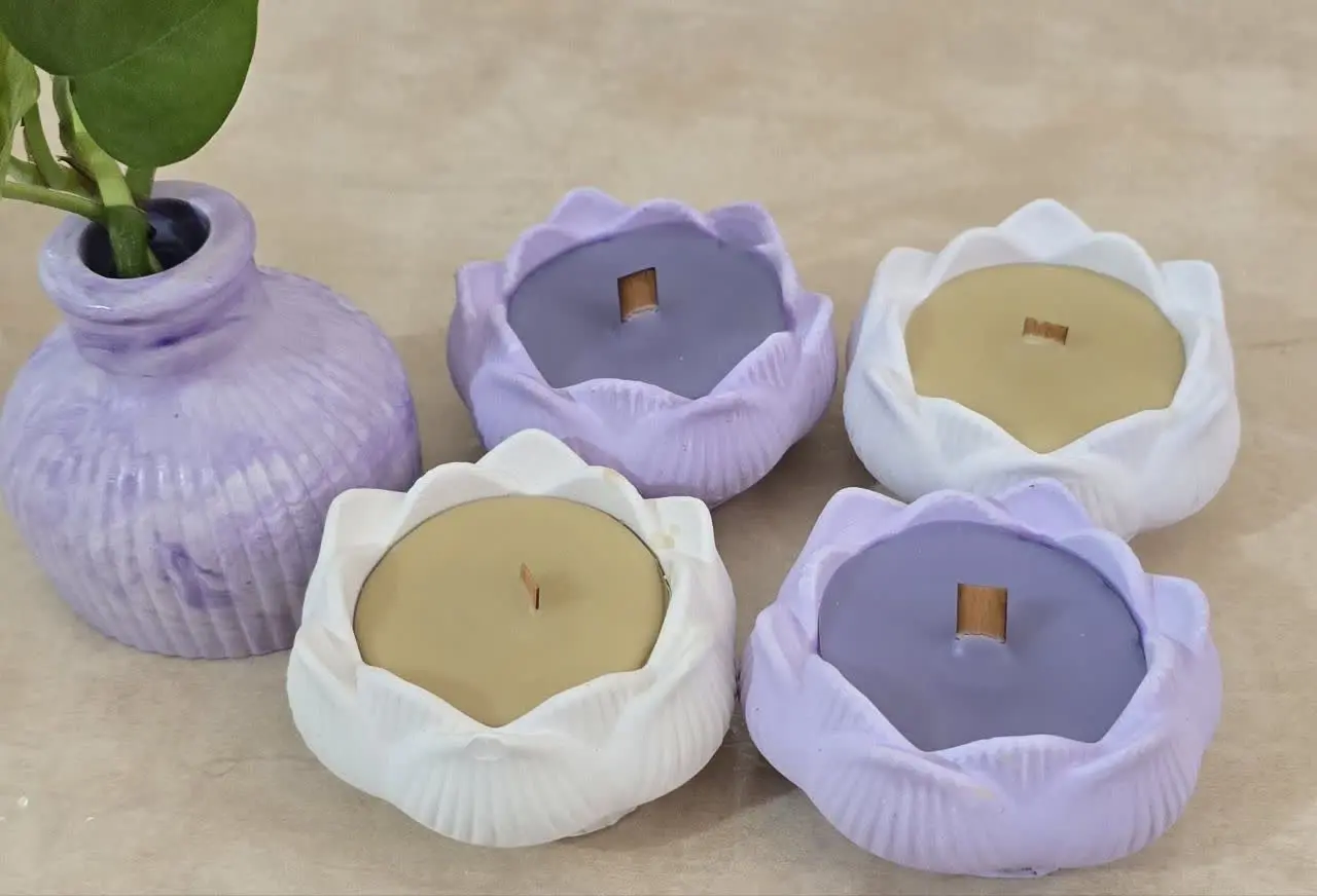  «شمع شات مدل لاله با فیتیله چوبی» 
