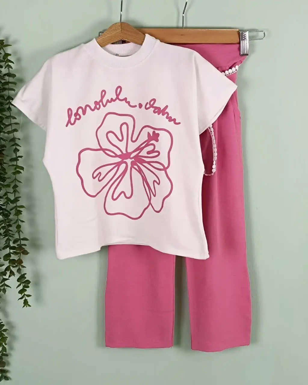 کراپ شلوار نیلوفر رنگارنگ 
