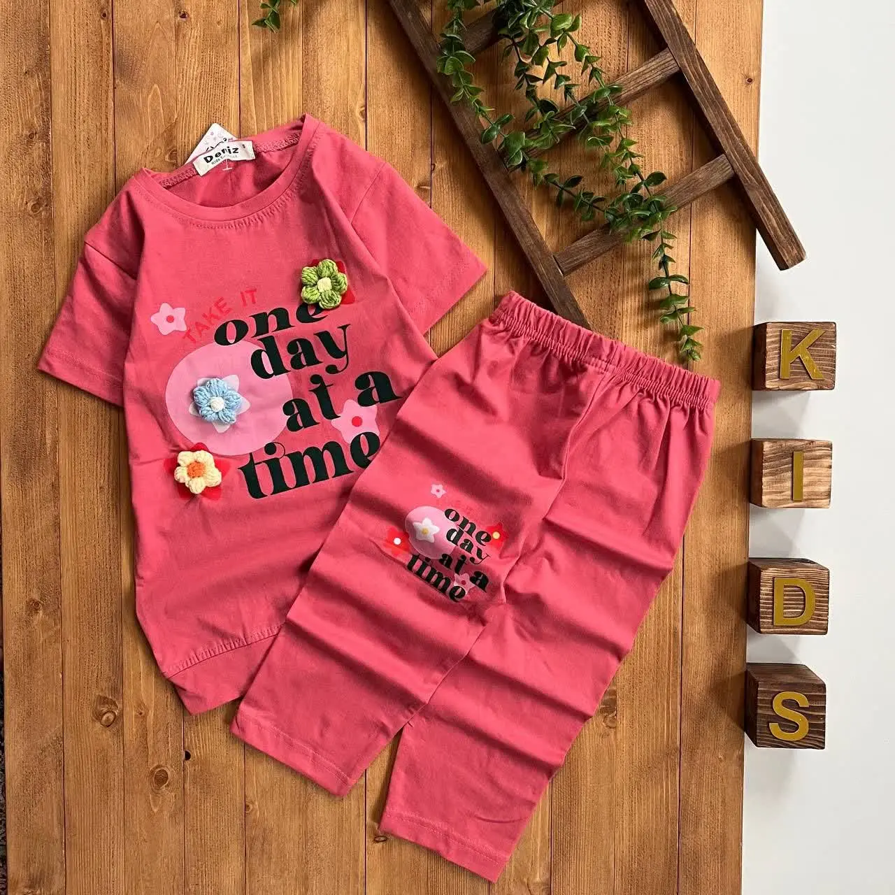 نام محصول: گل بافتنی
