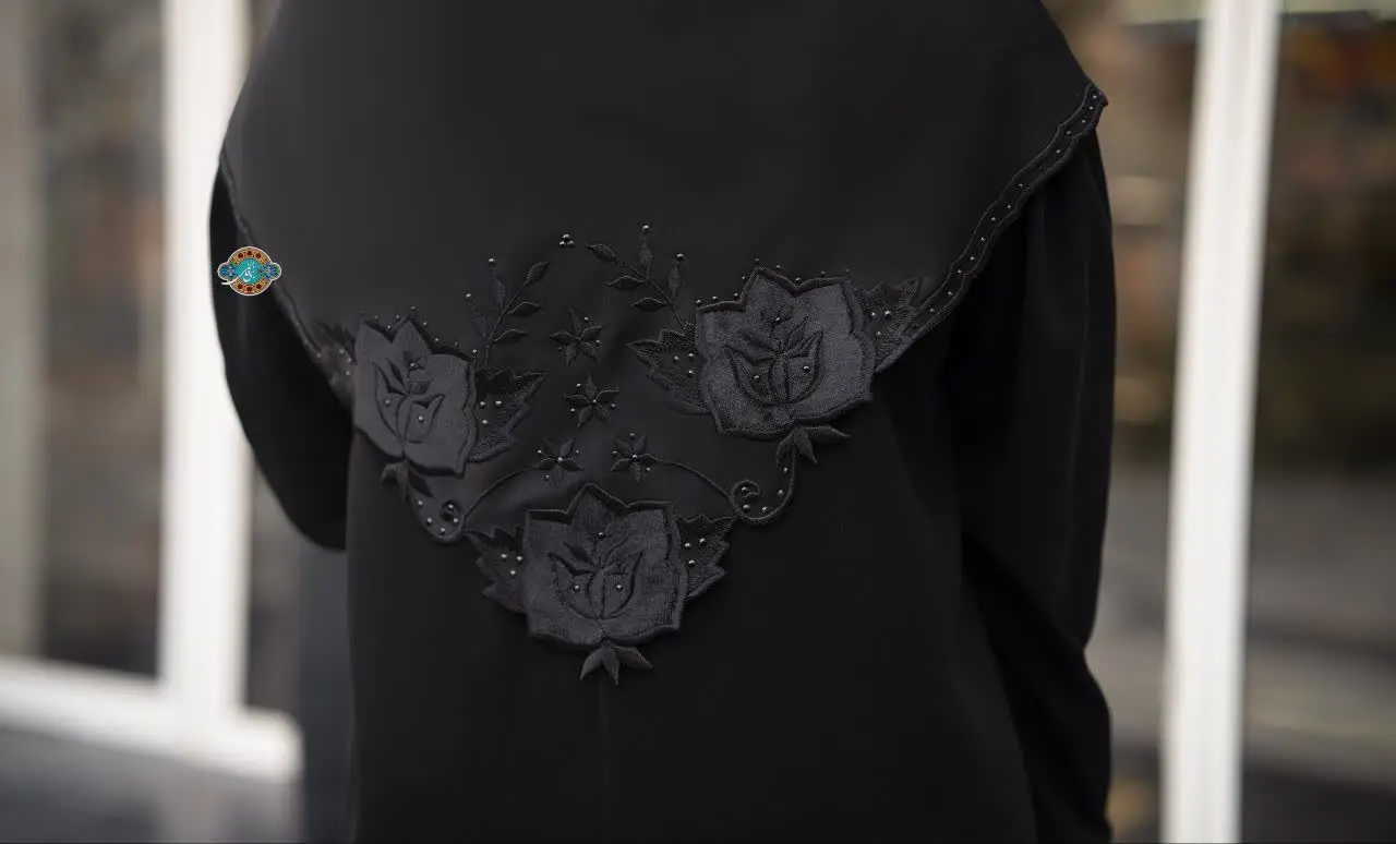 روسری گلدوزی کد ۱۱۱