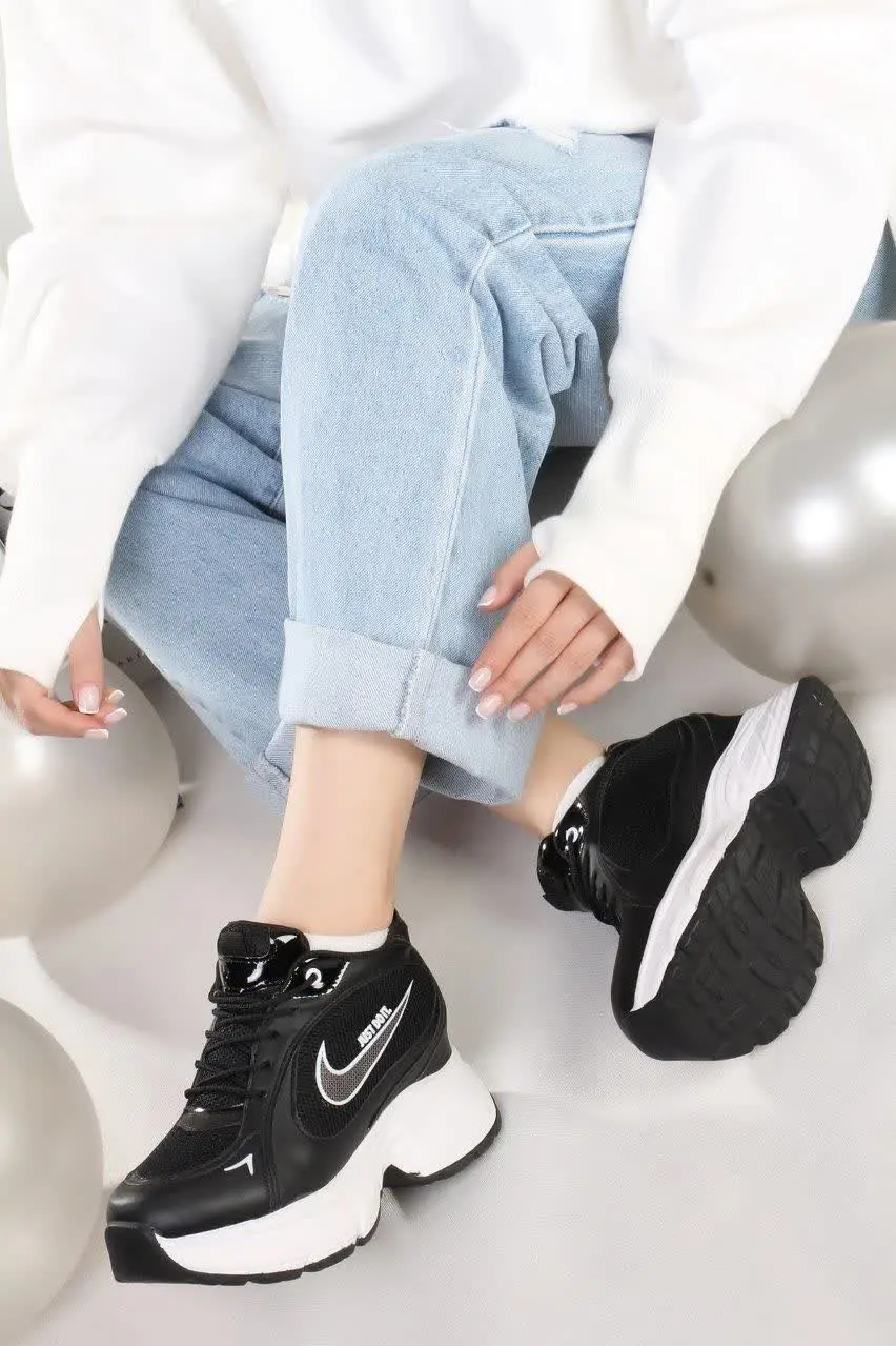 ۵سانت لژ خود کفش