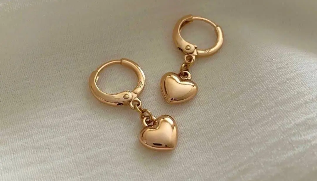 #گوشواره مدل قلب 
