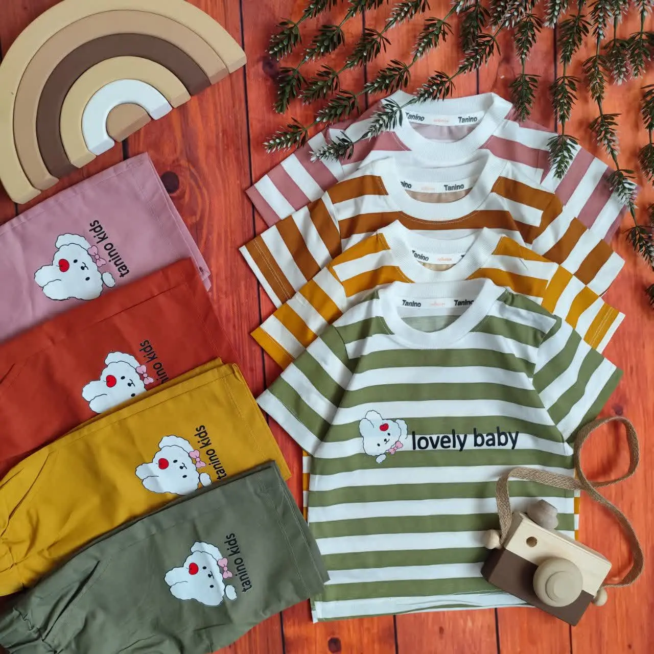 😍ست تیشرت وشلوارک راه راه د...