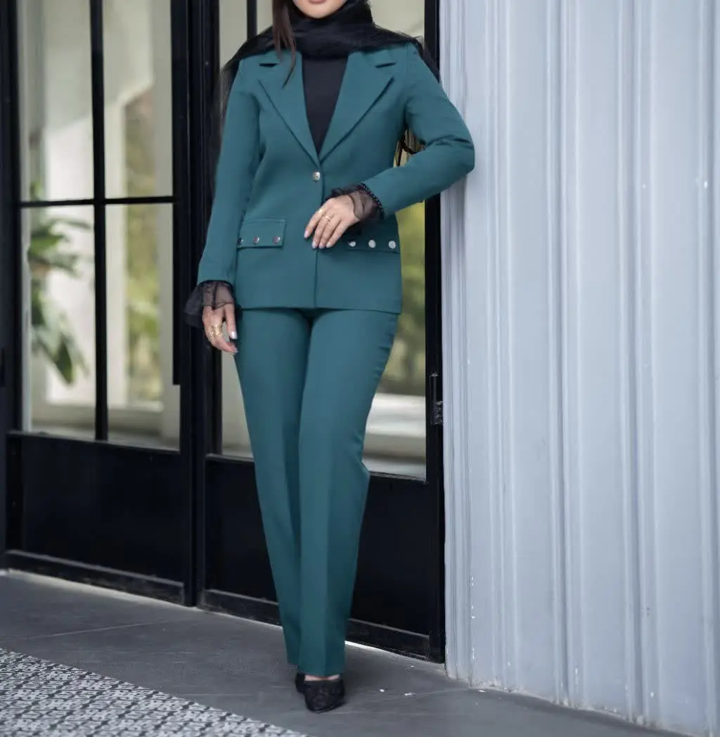 پشت شلوار کش کار شده