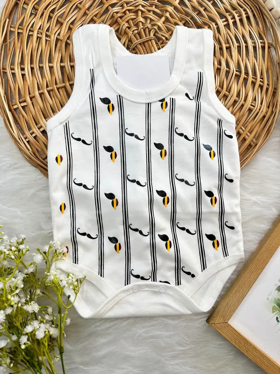 بادی زیردکمه طرح سبیل تمام چاپ نوزادی و کودک کد ۱۱۸۰۷۴ 
