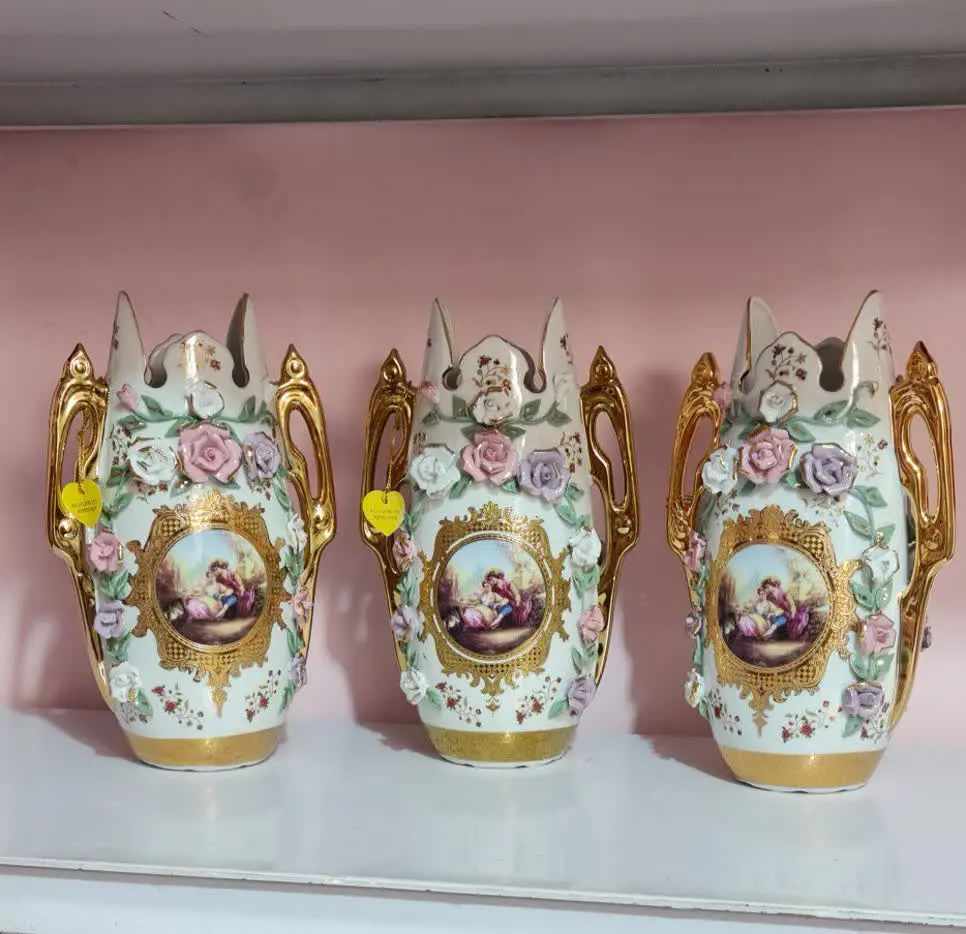 ۳عدد گلدان گل برجسته👌
