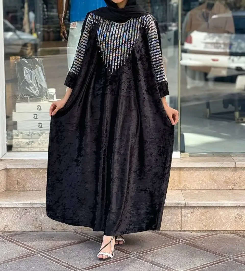 نام: مخمل بشاری
