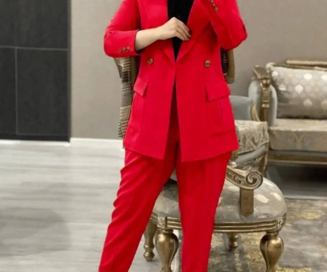 نام: کت شلوار ساره 
