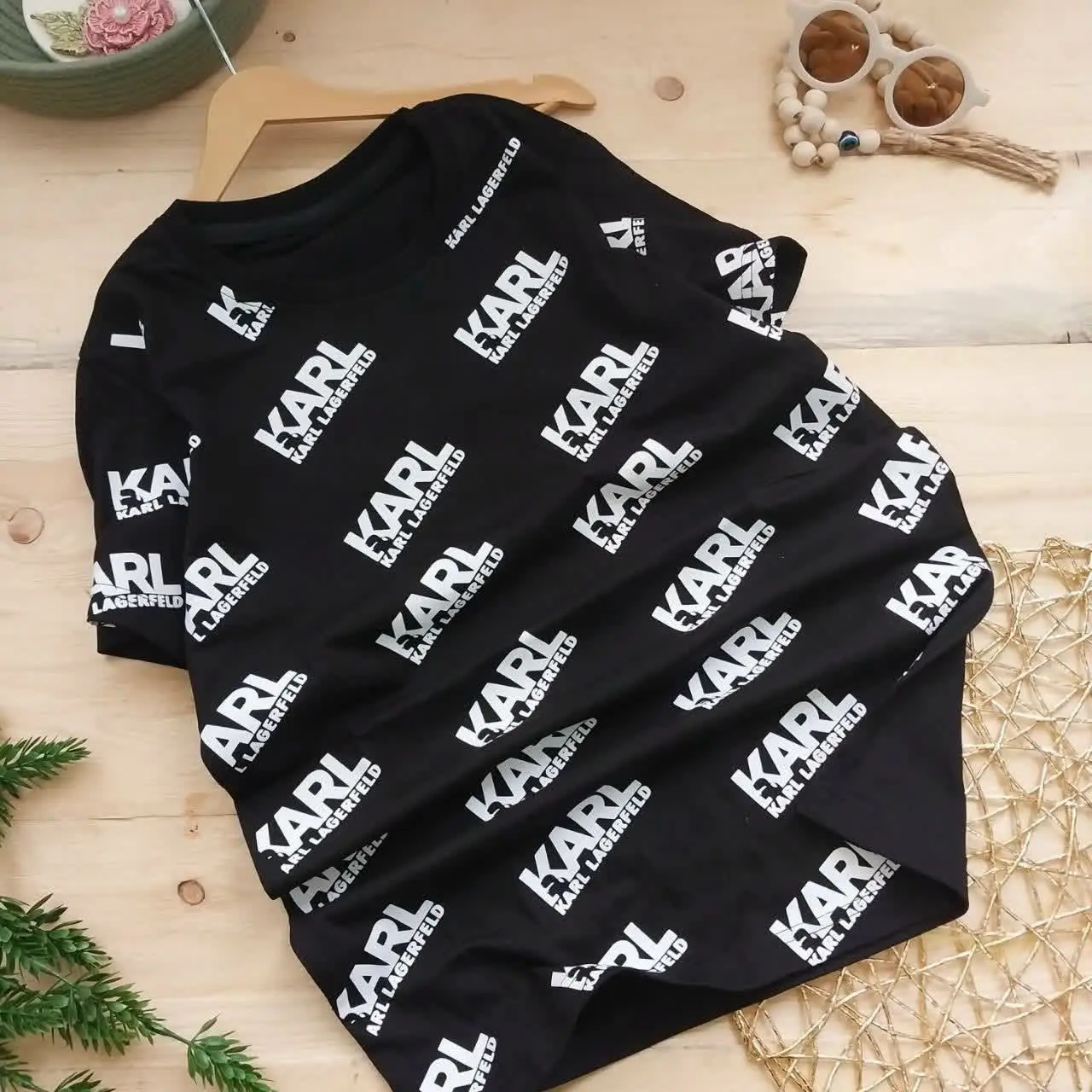 🪀نام محصول: تیشرت تک KARL
