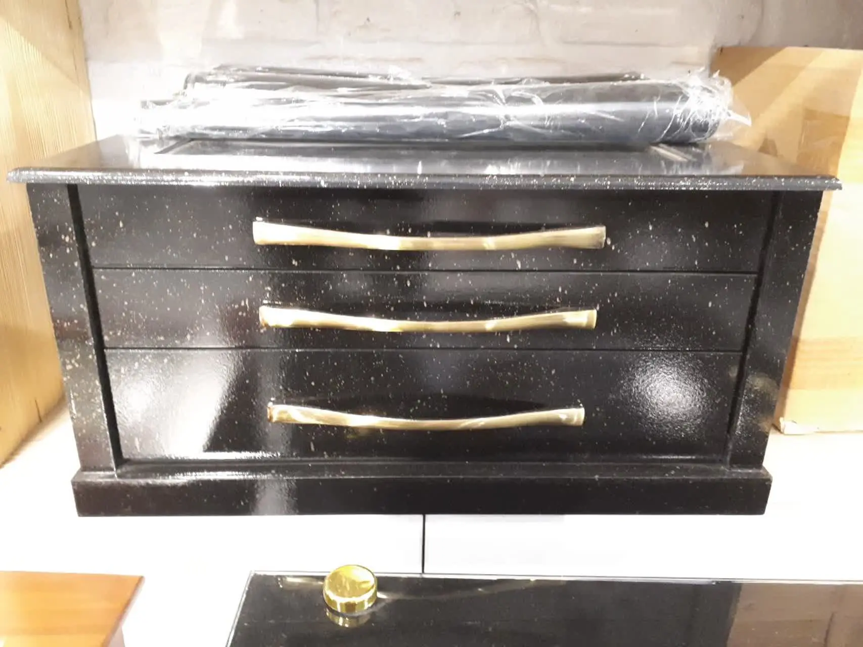 📌کنسول پایه دار جنس ام دی اف😍👆
