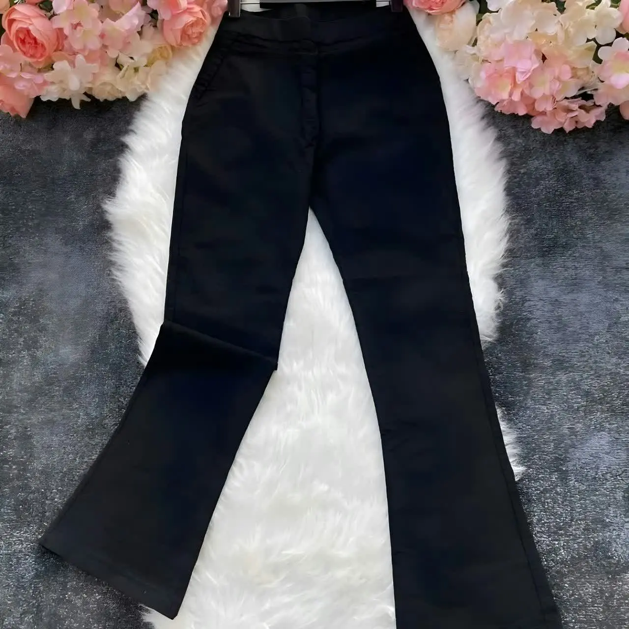 شلواری که اینقدر درخواستش داشتین تولید شد 🤩😍
