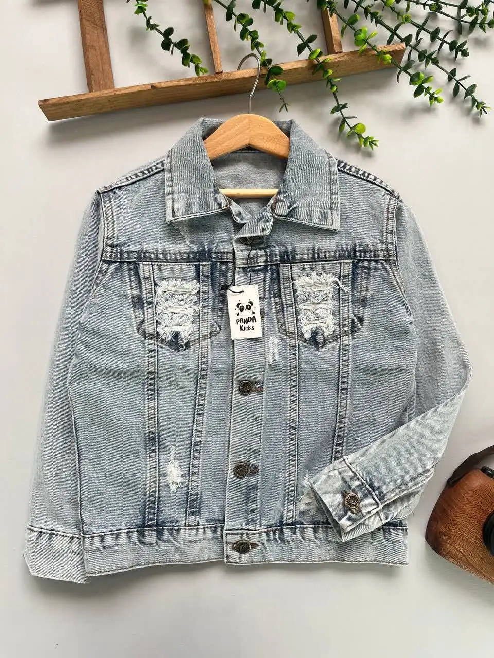 رو این کار غیرت دارم عجیب 
