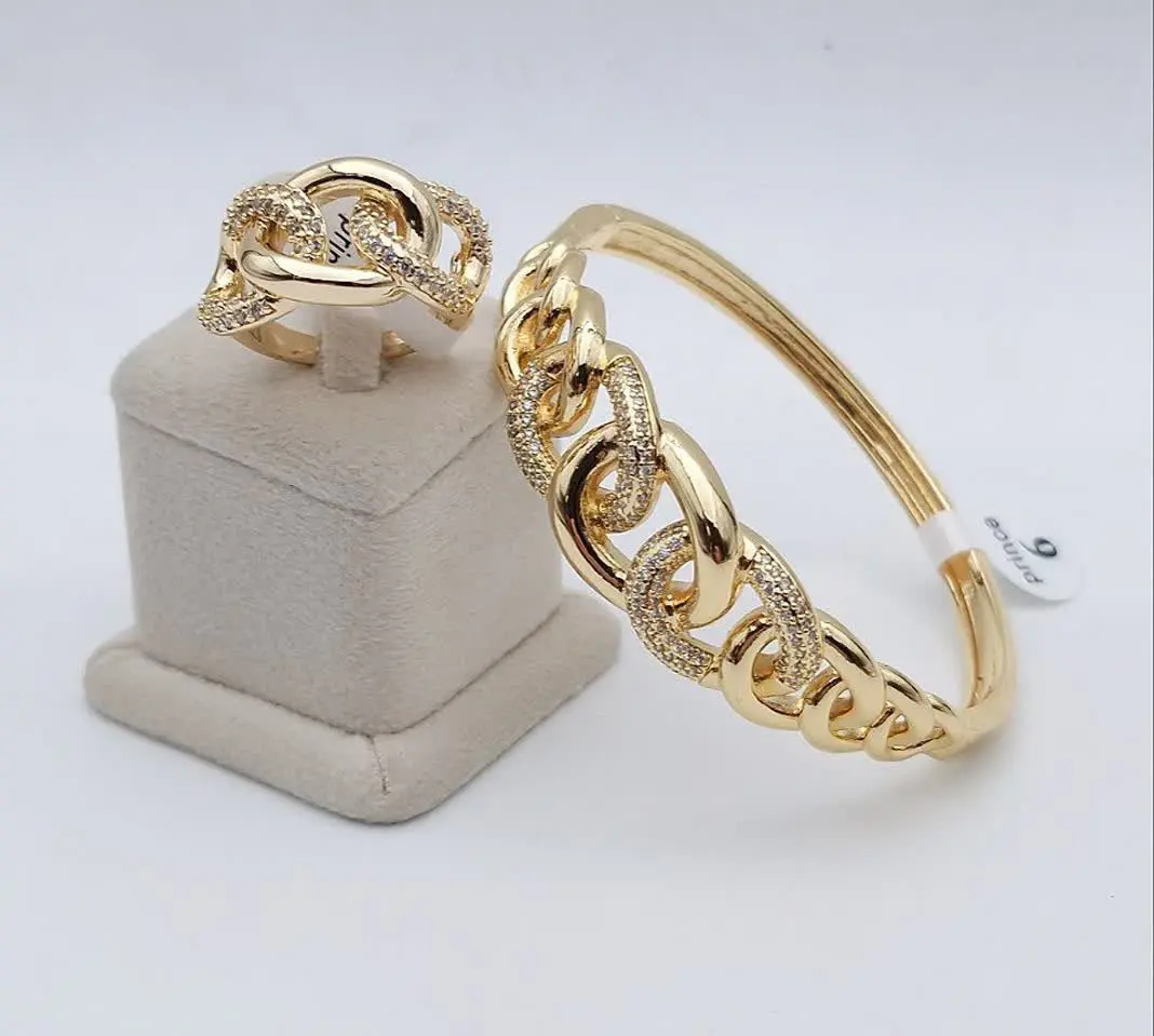 ست دستبند و انگشتر لوکس
