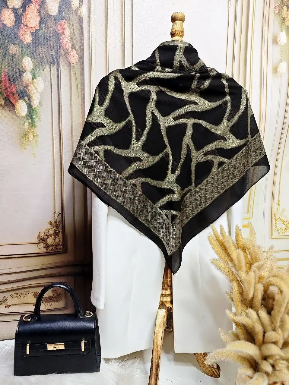 روسری حریر نخ ترک گل برجسته