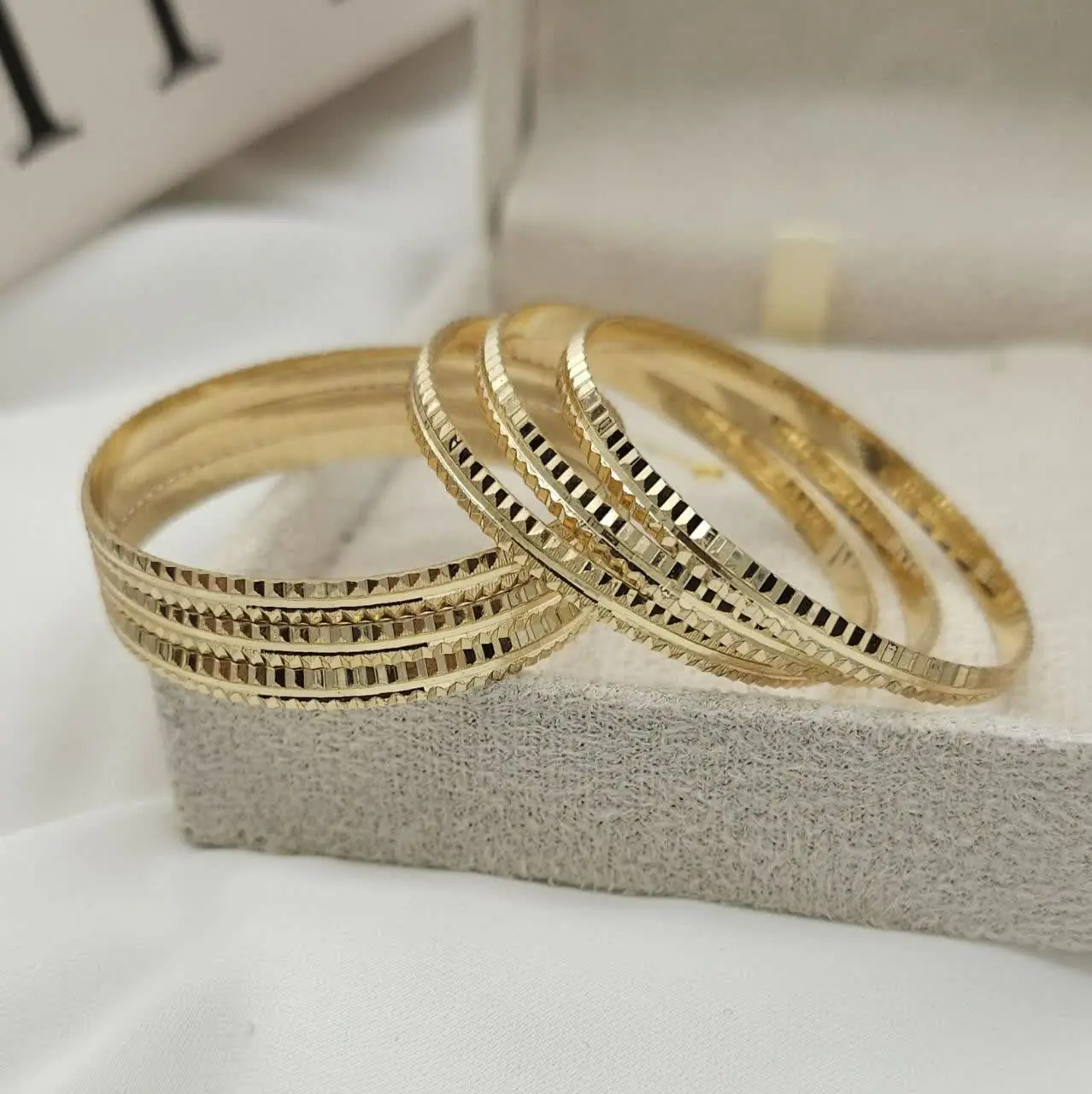 النگو بچگانه طلاروس کد ۲۷۷۶