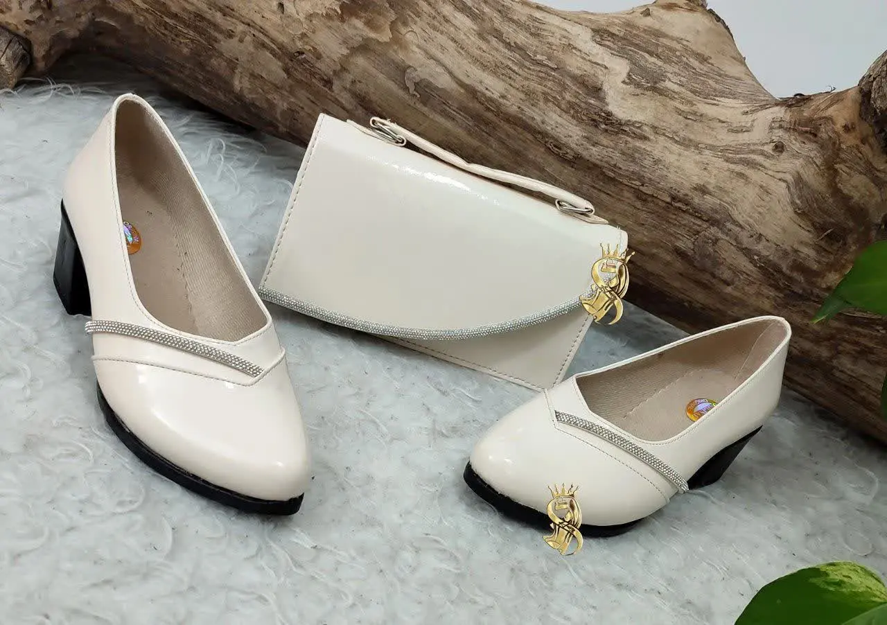 👠👛 #ست #کیف و #کفش مدل ورنی نگینی 😍
