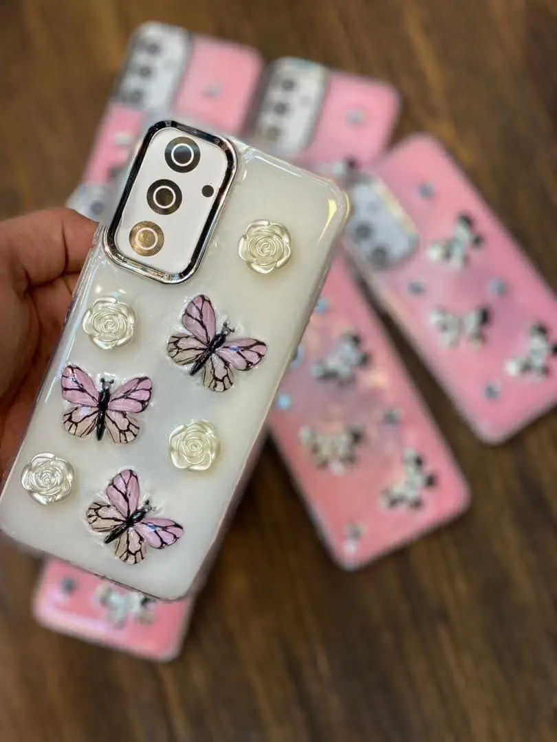 📱مدل قاب: قاب رزین عروسکی در سه طرح و رنگ مخصوص انواع #سامسونگ #شیائومی 
