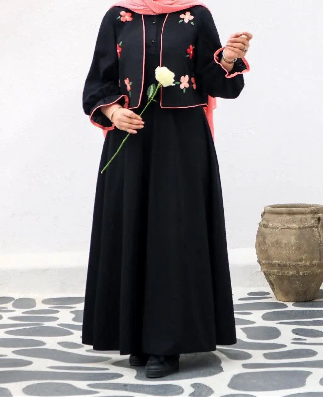 🍃نام: کت و سارافون گلدوزی نیایش 
