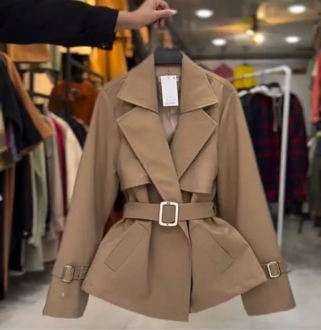 🍂نام: مانتو بارونی استر دار...