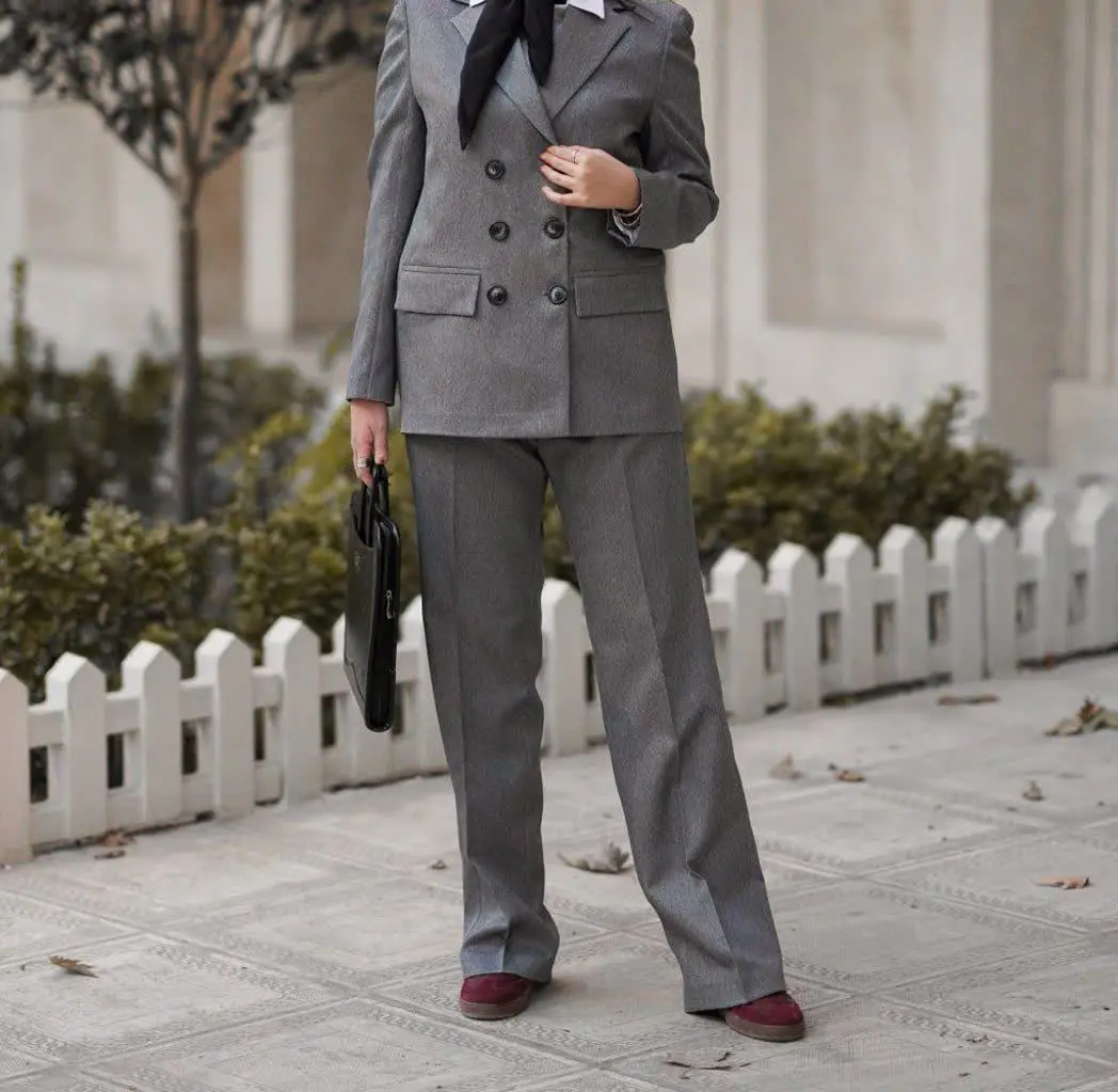 نام: کت شلوار شش دکمه
