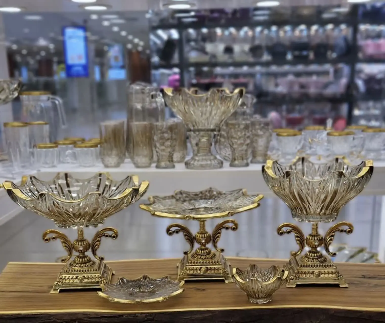 💎سرویس پر فروش لب طلای طرح زیبای الینور 💥
