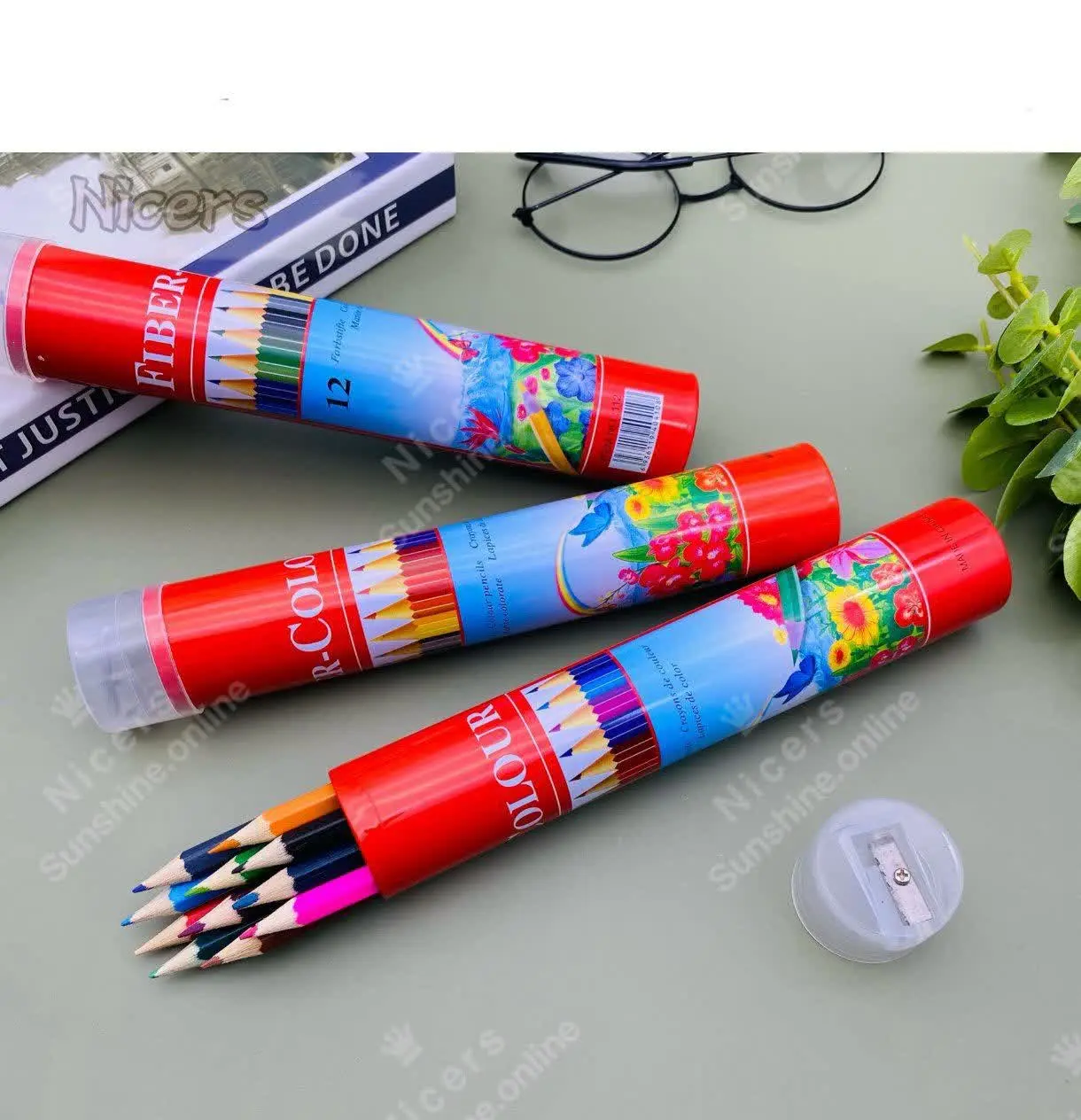 مداد رنگی ۱۲ رنگ قوطی فلزی
