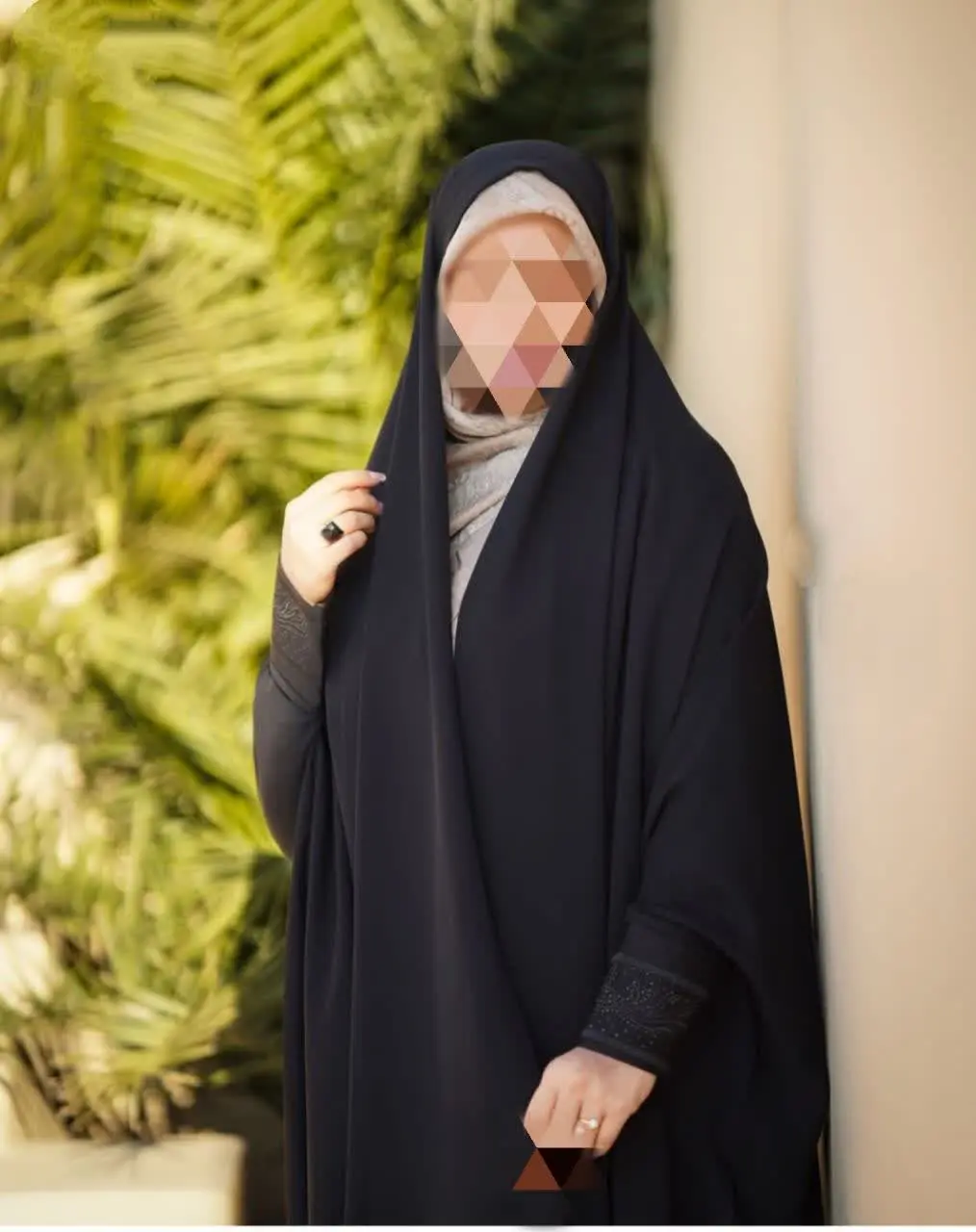 چادر داشنجویی آستین نگین دار 
